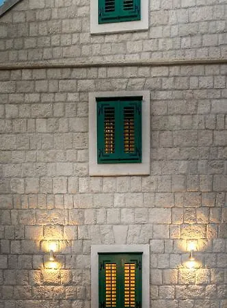 Oasis Σπλιτ