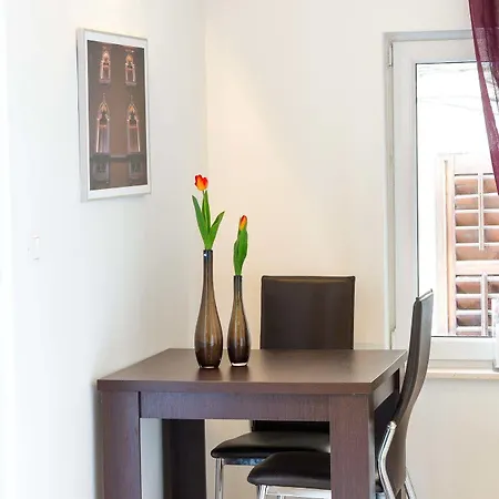 Apartment Oasis Split