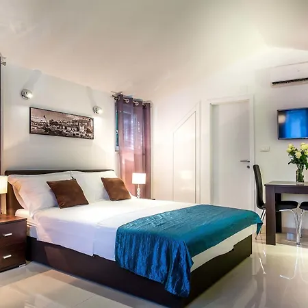 Oasis Apartment *