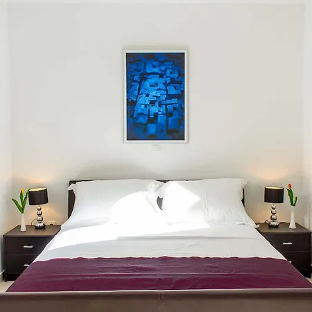 Oasis Apartment *