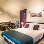 Oasis Apartman *